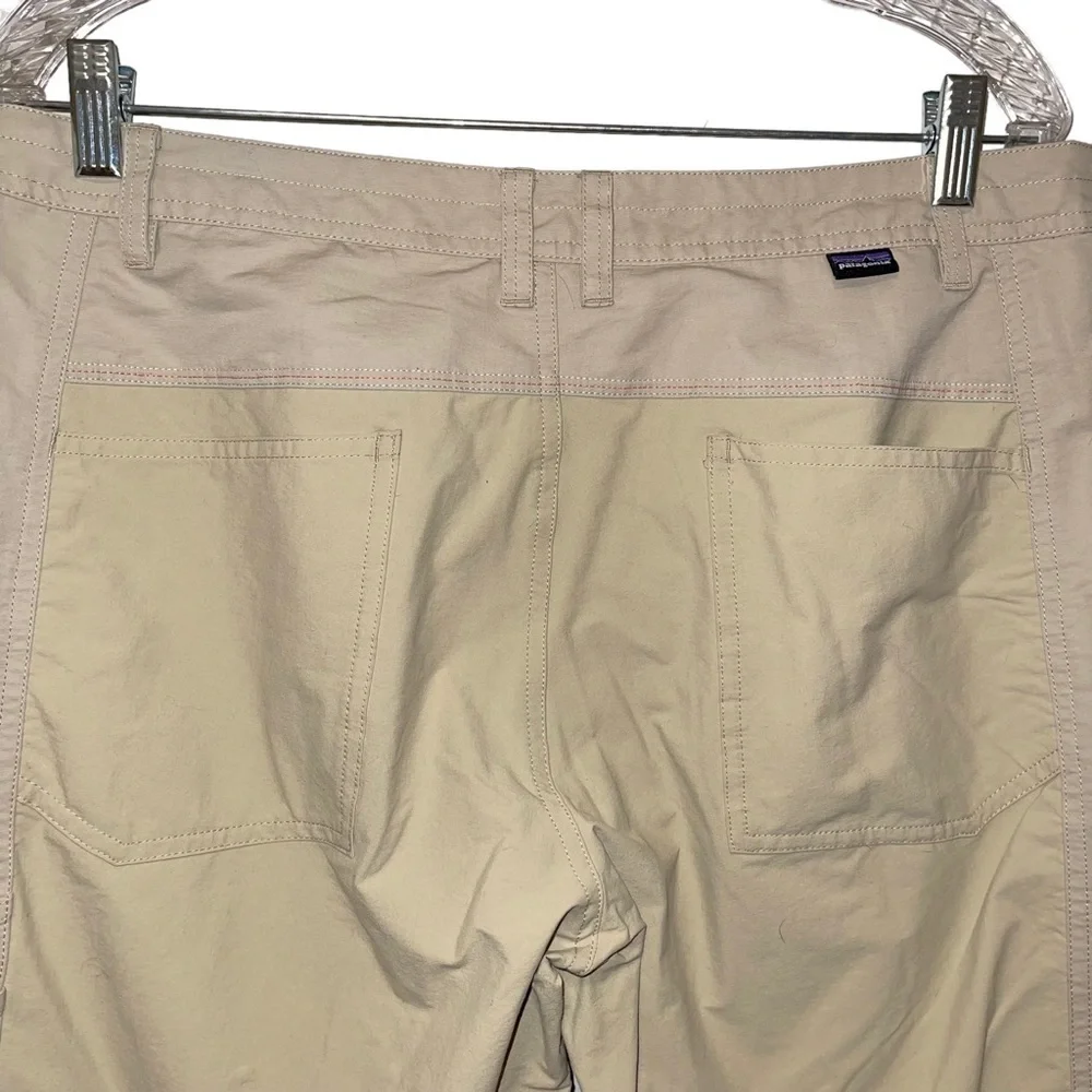 Patagonia Woman Pants Size 12